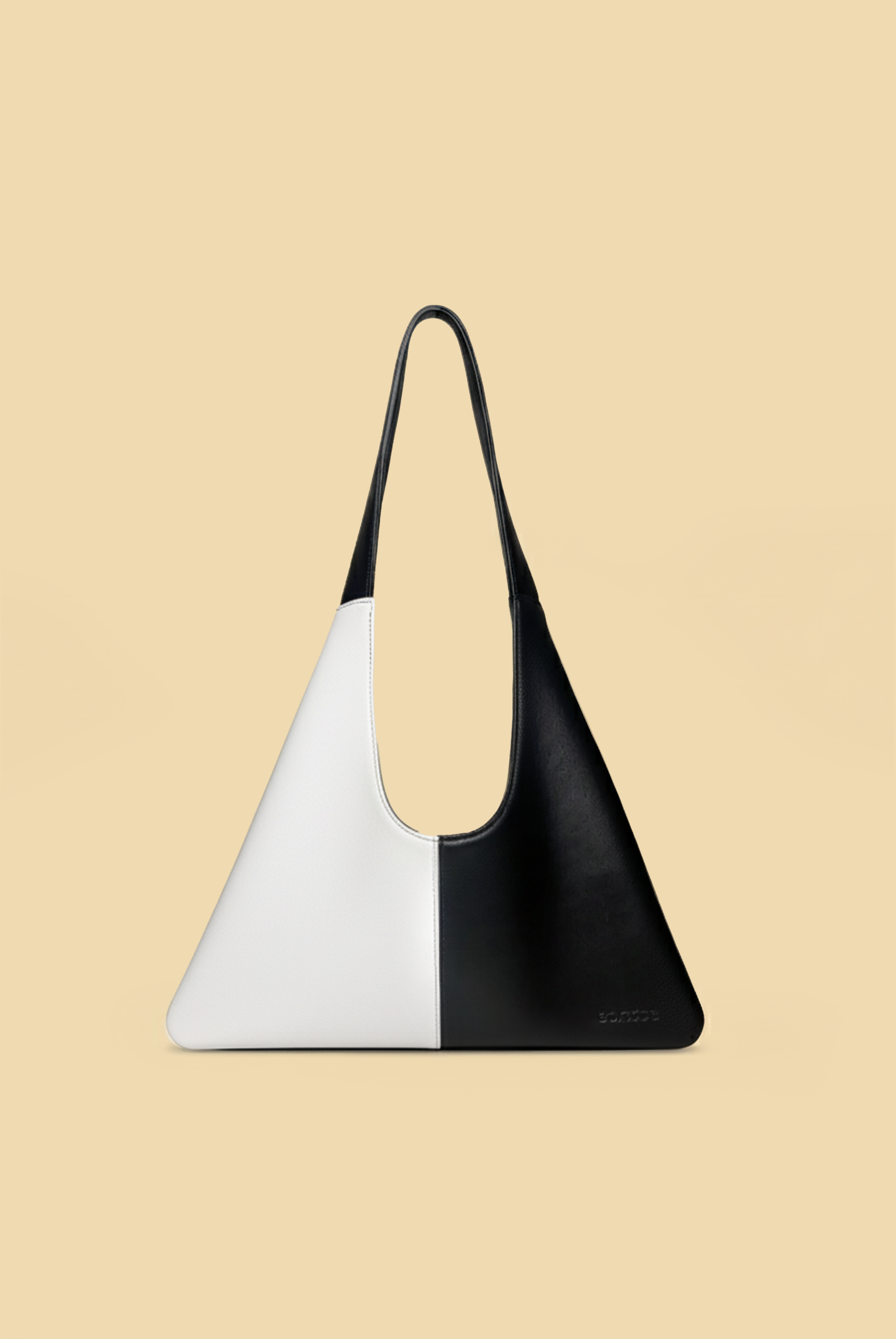 Agave Triangular Tote | Black & White