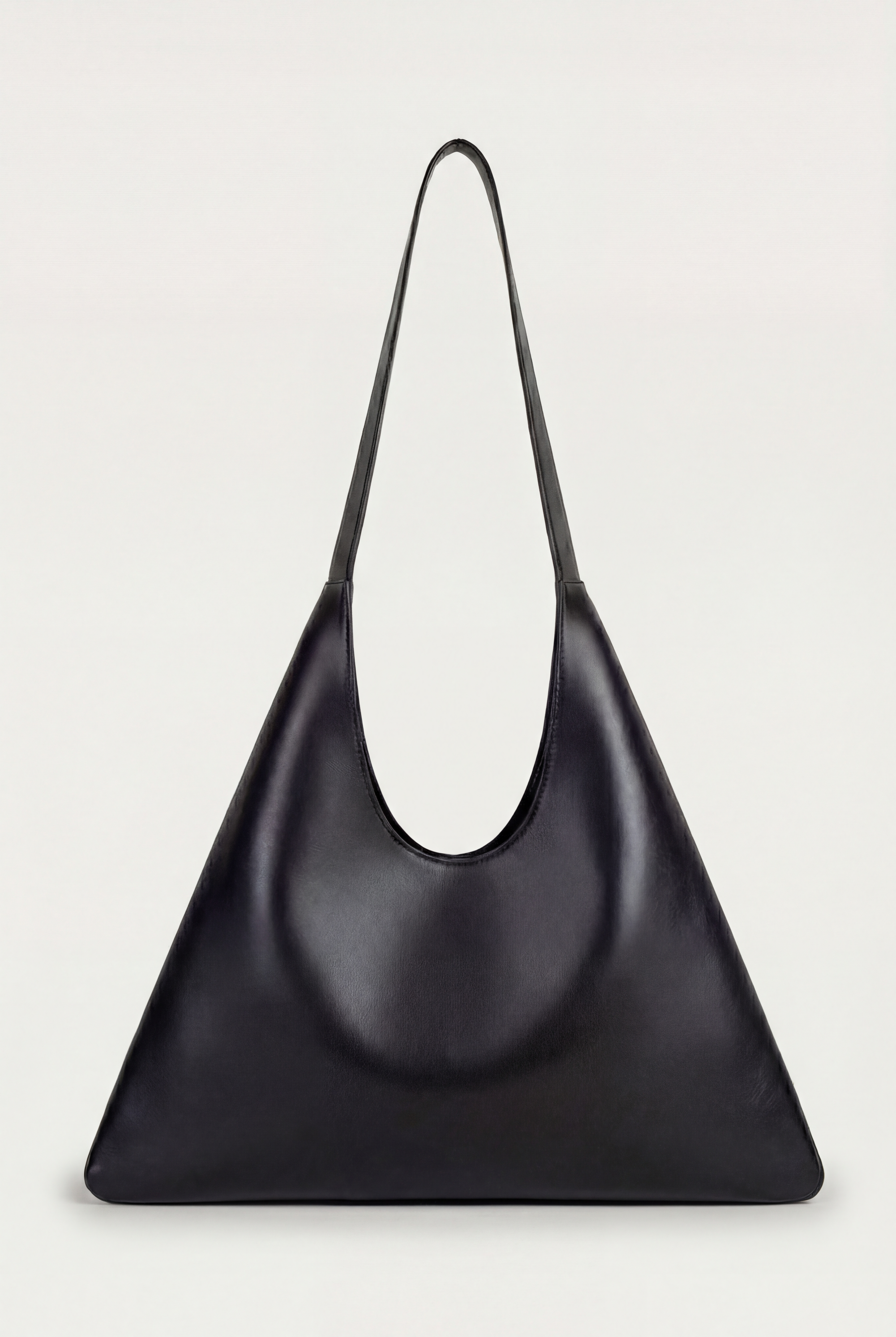 Agave Triangular Tote XL | Black