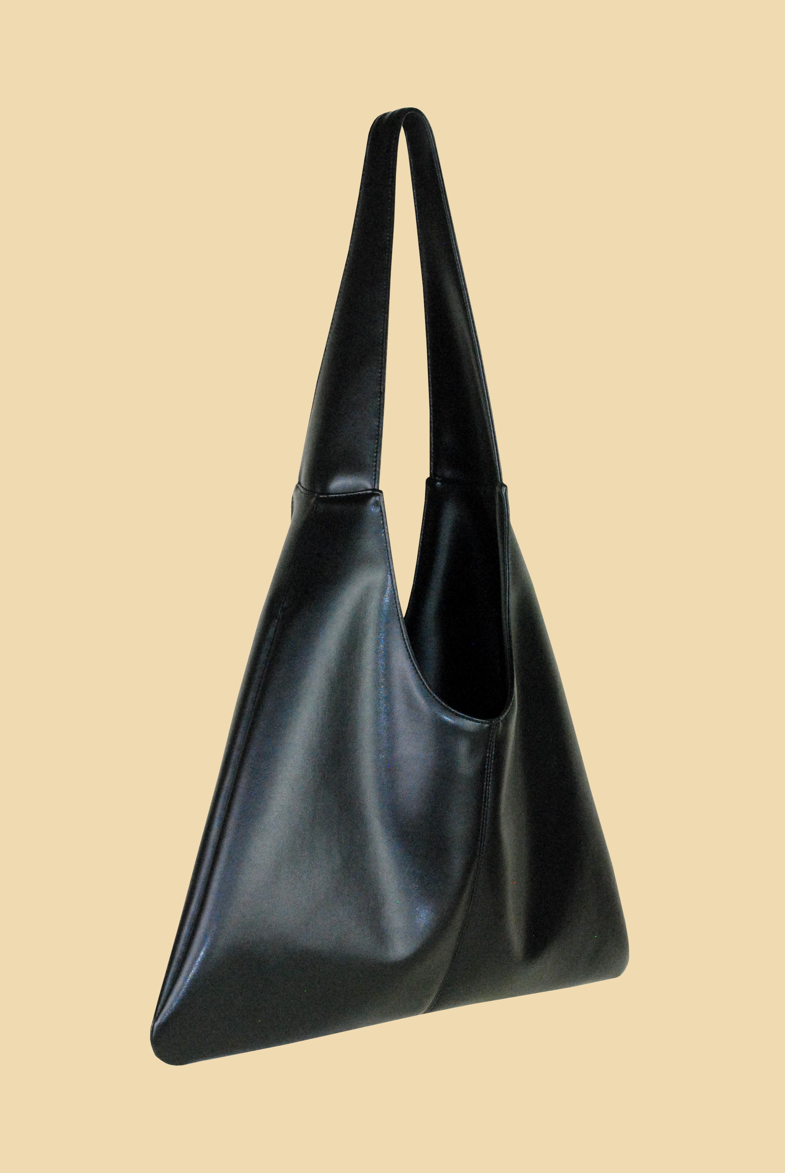 Agave Triangular Tote XL | Black