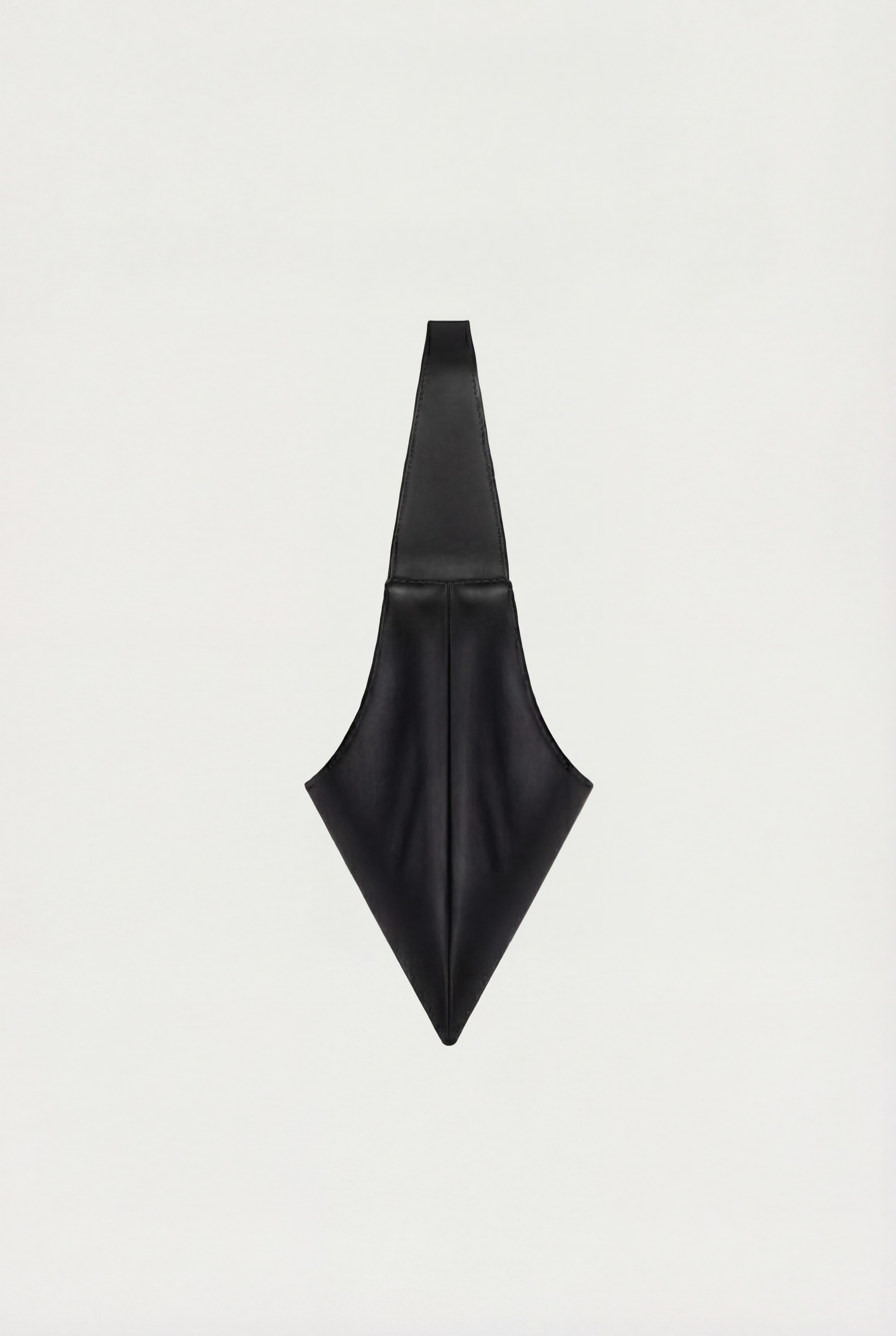 Agave Triangular Tote | Black