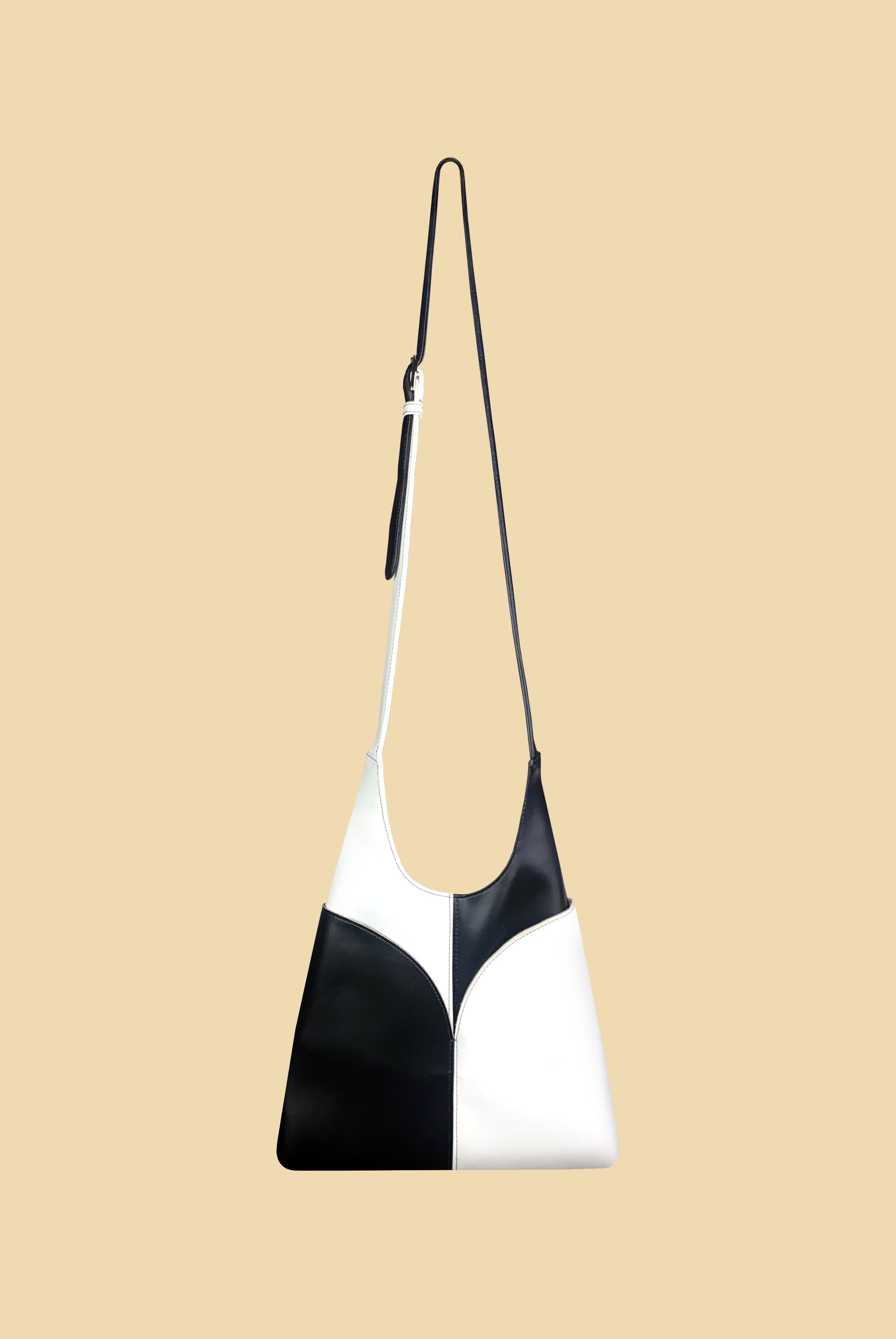 Pilar Crossbody | Black & White