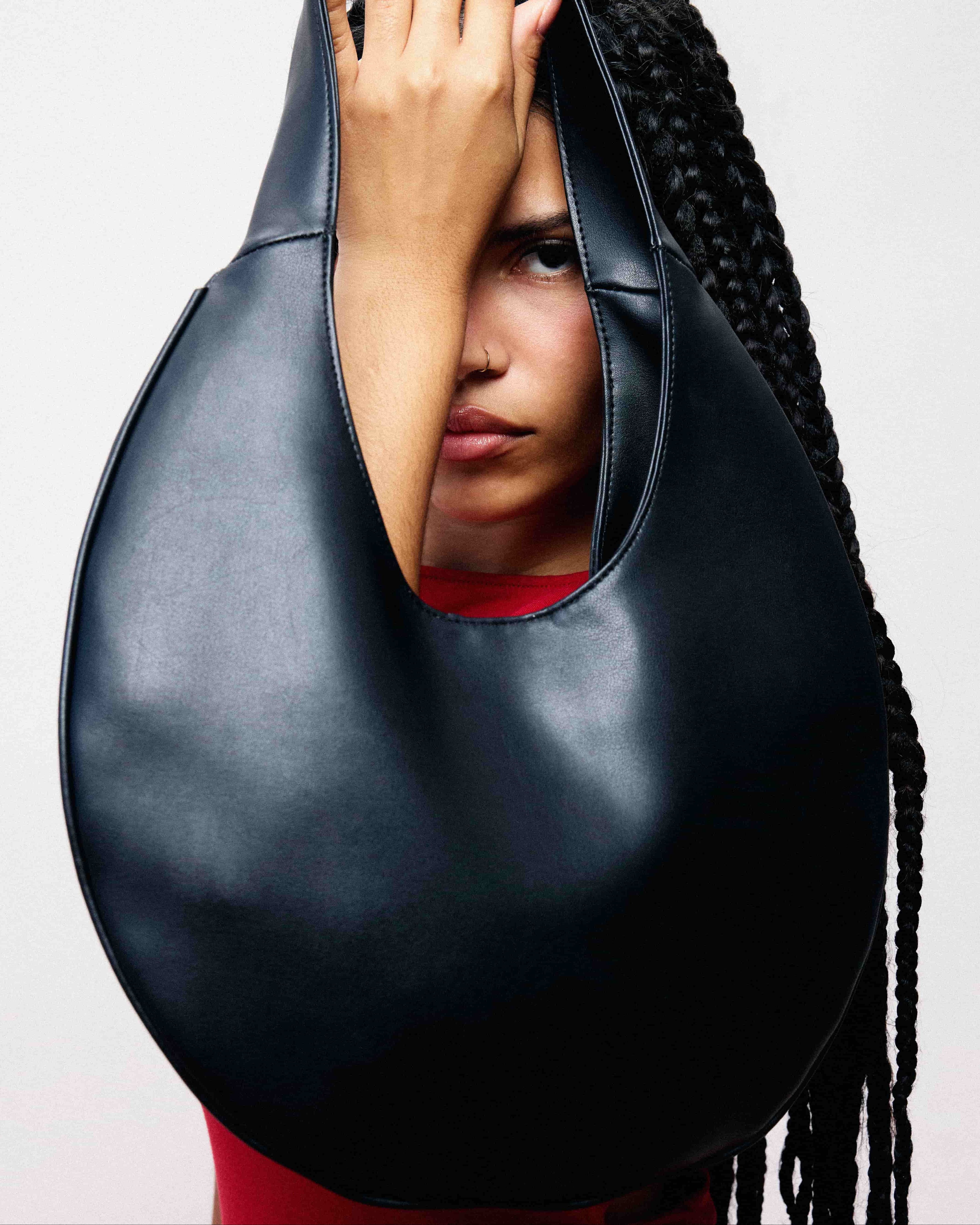 Agnes Moon Bag | Black