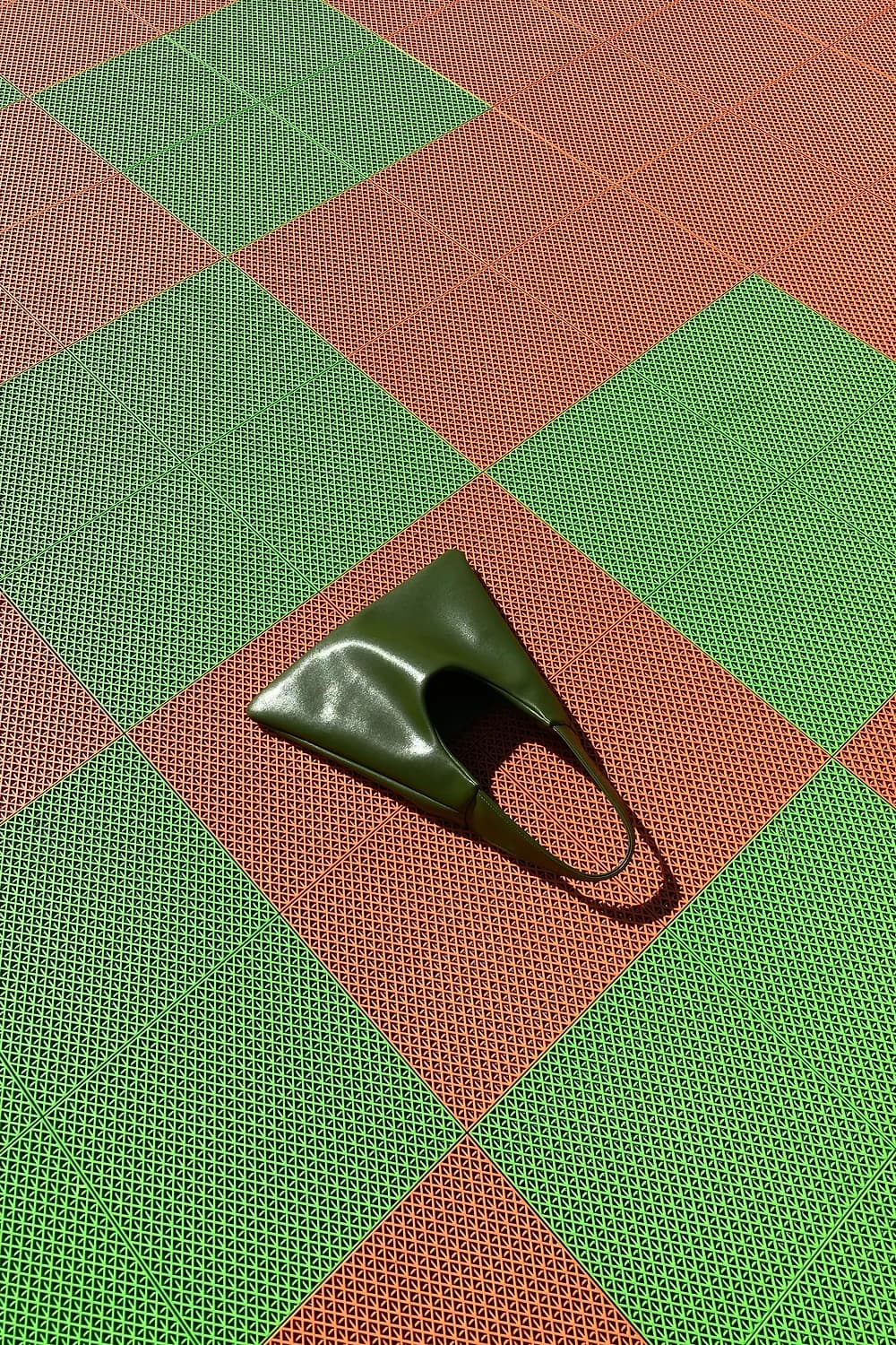 Agave Triangular Tote | Green