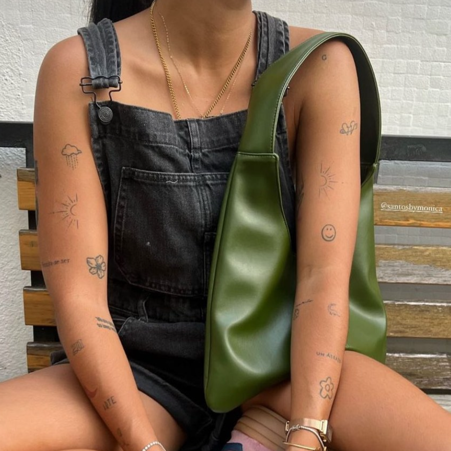 Agave Triangular Tote | Green styled by Santos