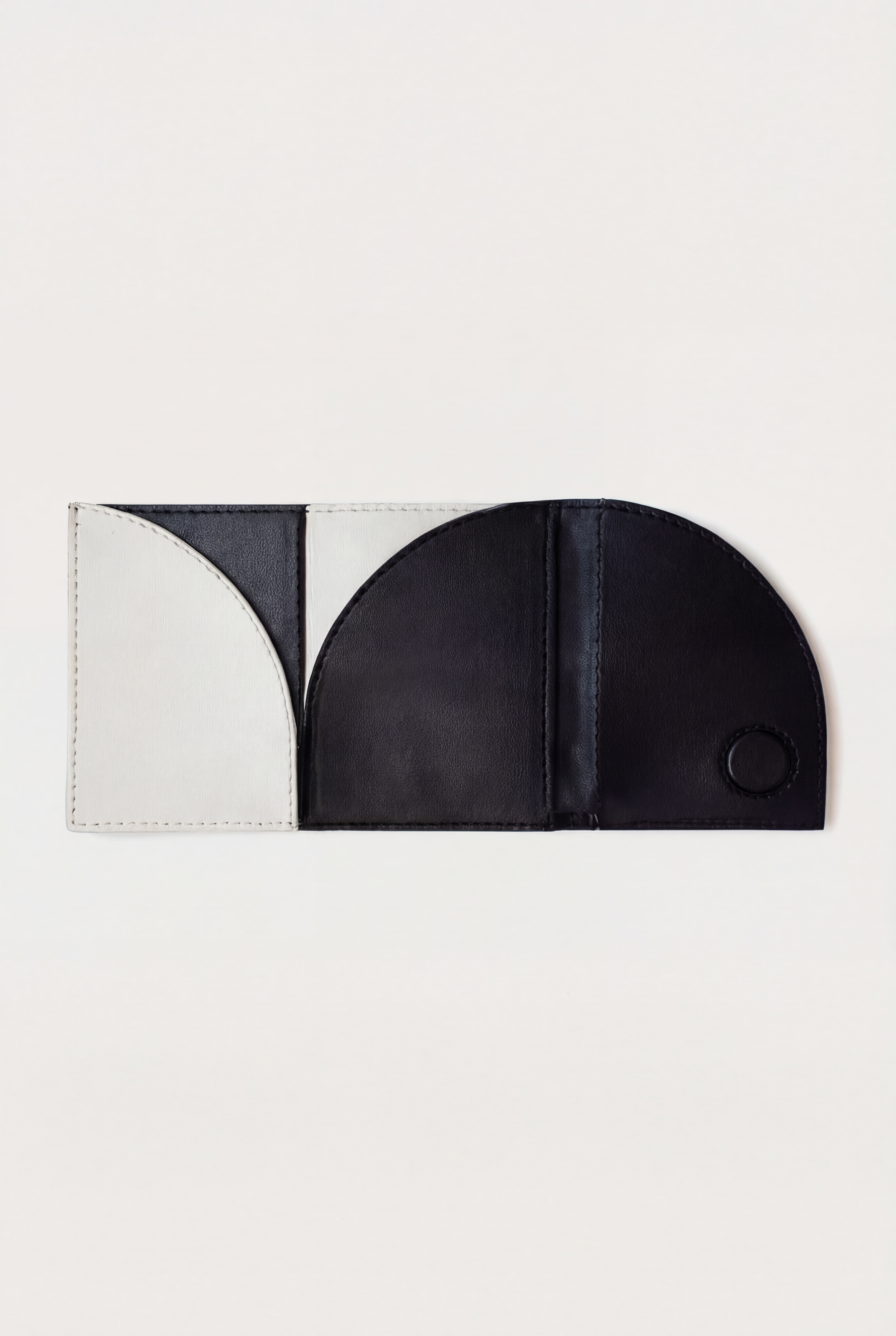 Ines Bi-Fold Wallet | Black & White